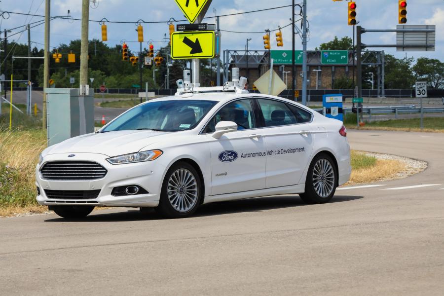  Ford Fusion Hybrid Autonomous Vehicle 2017 года  (фото 7 из 8)